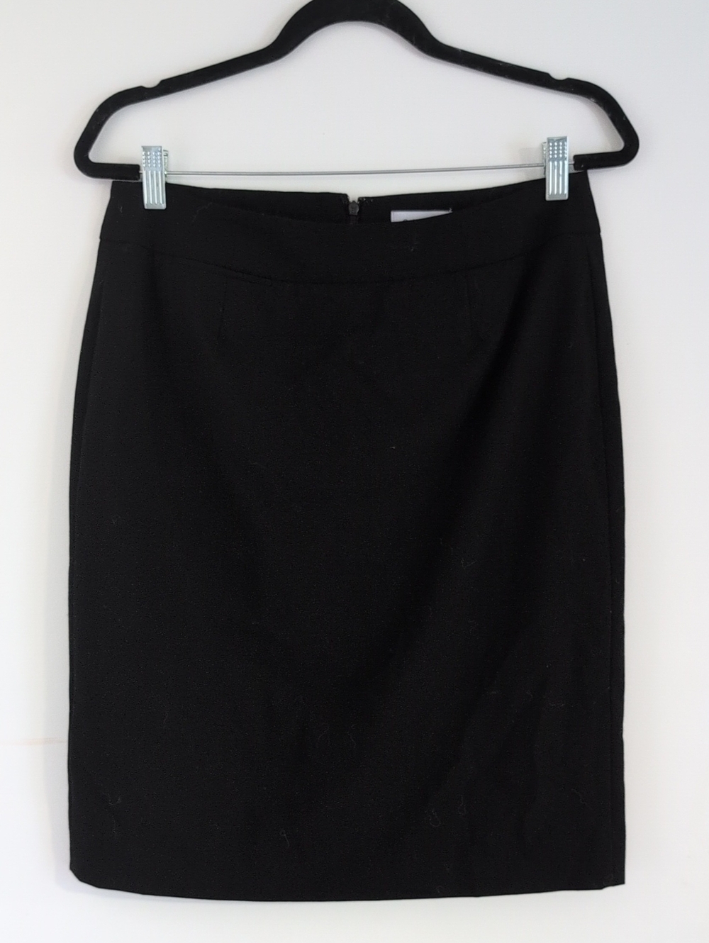 Calvin Klein Sleek Black Pencil Skirt